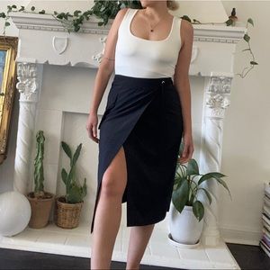 Utility skirt